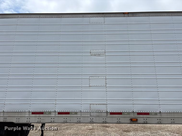 image for item OJ9104 2009 Wabash refrigerated van trailer