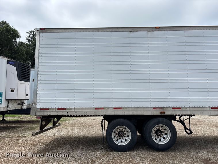 image for item OJ9104 2009 Wabash refrigerated van trailer