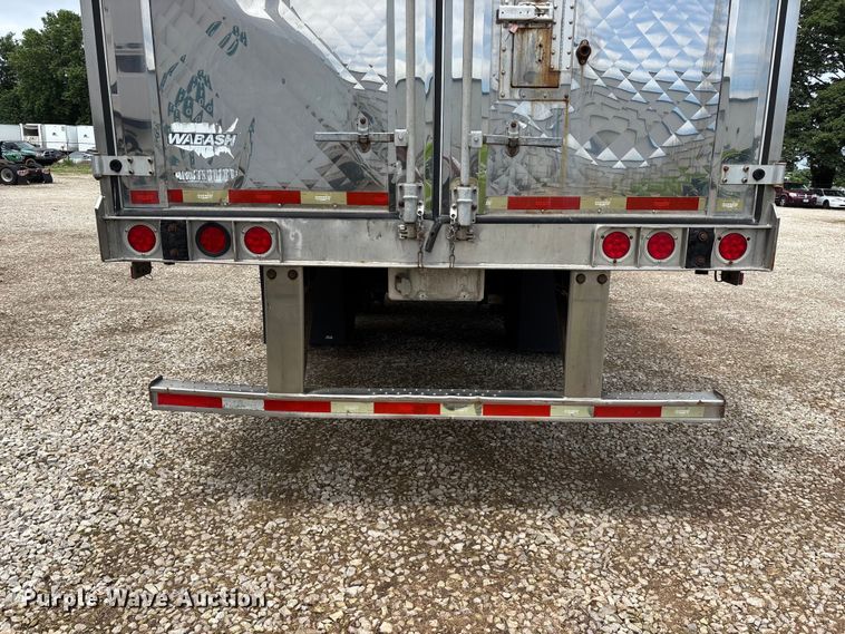 image for item OJ9104 2009 Wabash refrigerated van trailer