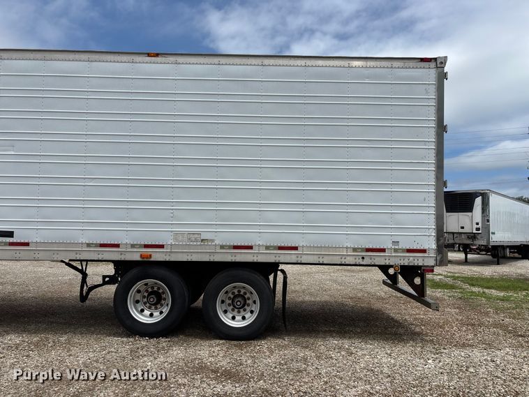 image for item OJ9104 2009 Wabash refrigerated van trailer