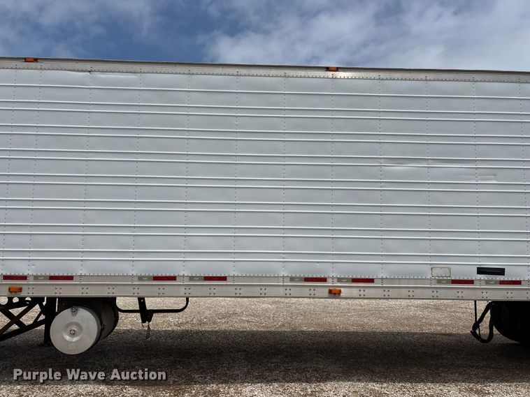 image for item OJ9104 2009 Wabash refrigerated van trailer