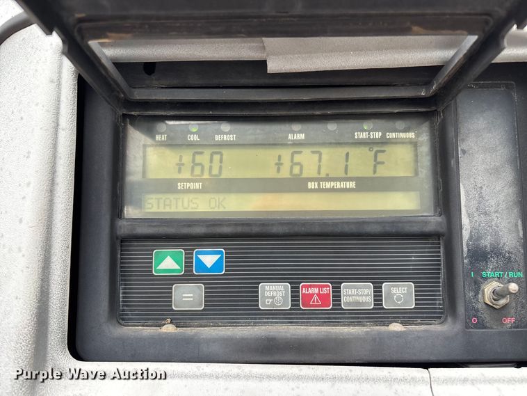 image for item OJ9104 2009 Wabash refrigerated van trailer