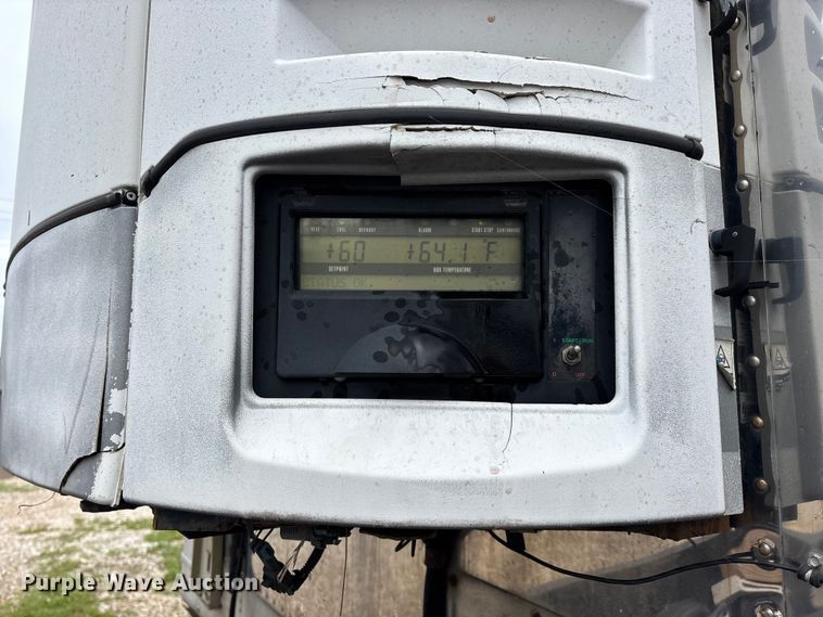 image for item OJ9104 2009 Wabash refrigerated van trailer