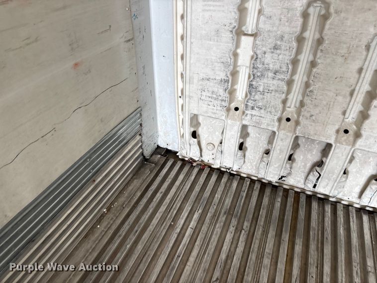 image for item OJ9104 2009 Wabash refrigerated van trailer