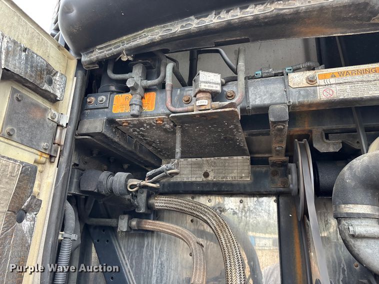 image for item OJ9104 2009 Wabash refrigerated van trailer