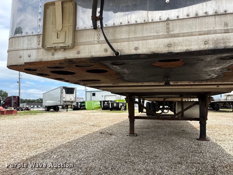 image for item OJ9104 2009 Wabash refrigerated van trailer