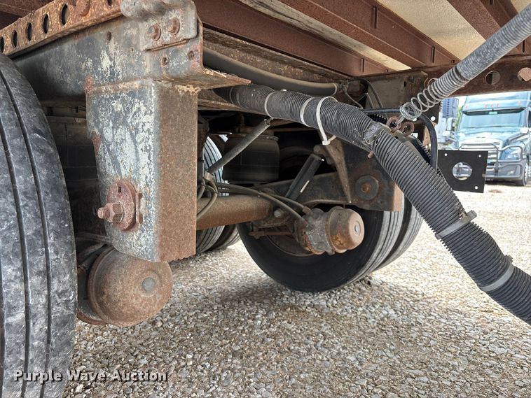 image for item OJ9104 2009 Wabash refrigerated van trailer