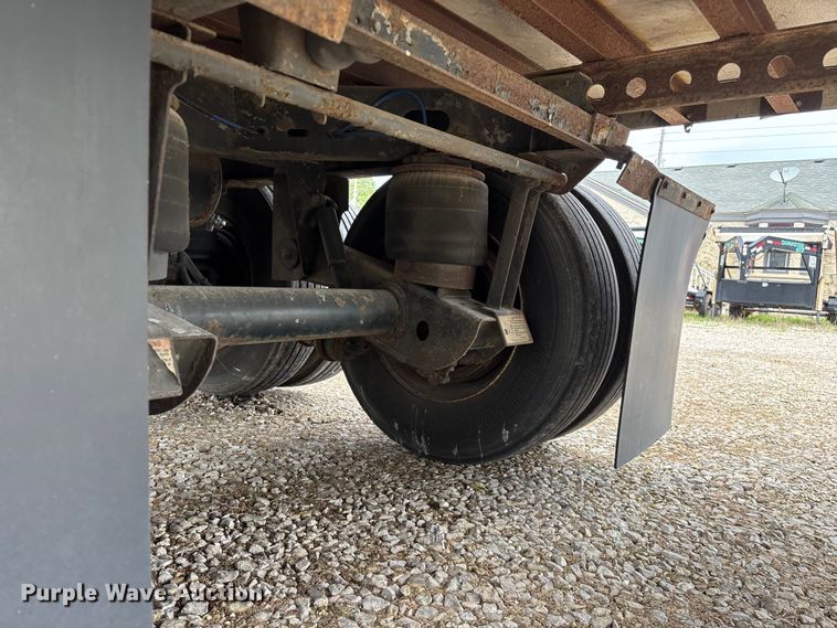 image for item OJ9104 2009 Wabash refrigerated van trailer