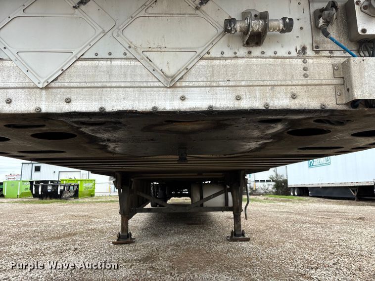 image for item OJ9108 2008 Wabash refrigerated van trailer