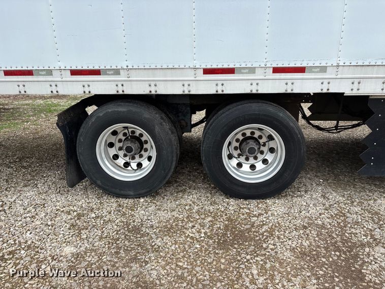 image for item OJ9108 2008 Wabash refrigerated van trailer