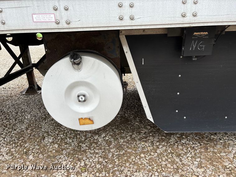 image for item OJ9108 2008 Wabash refrigerated van trailer