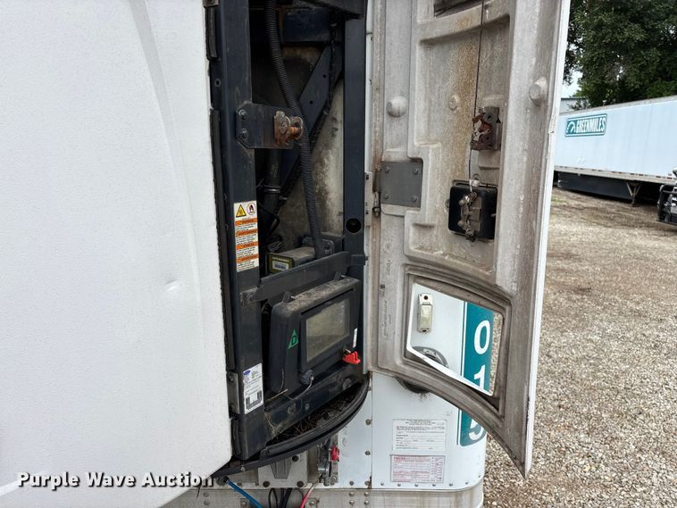 image for item OJ9108 2008 Wabash refrigerated van trailer