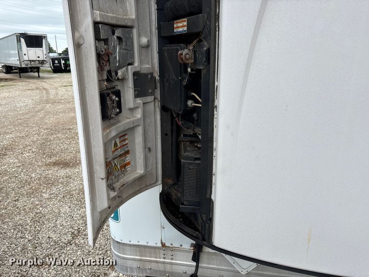 image for item OJ9108 2008 Wabash refrigerated van trailer