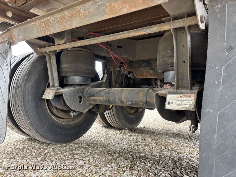 image for item OJ9108 2008 Wabash refrigerated van trailer