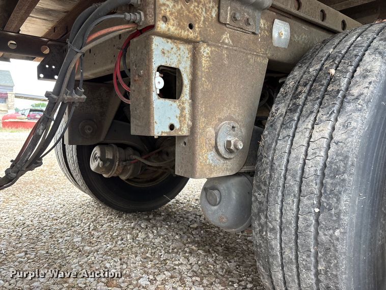 image for item OJ9108 2008 Wabash refrigerated van trailer