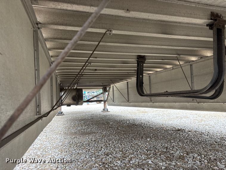 image for item OJ9108 2008 Wabash refrigerated van trailer