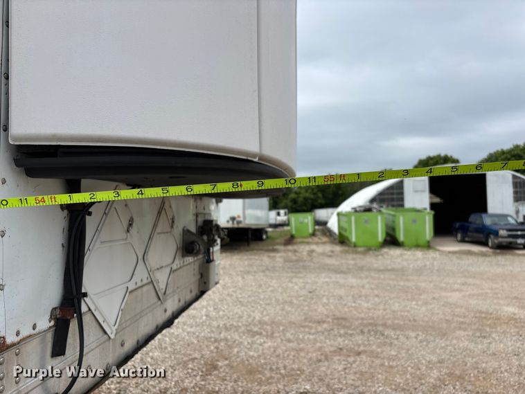 image for item OJ9108 2008 Wabash refrigerated van trailer