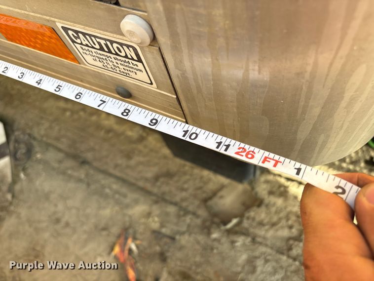 image for item YA2126 2019 International 4300 box truck
