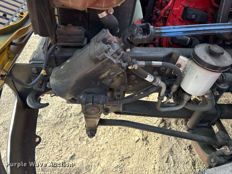 image for item YA2126 2019 International 4300 box truck