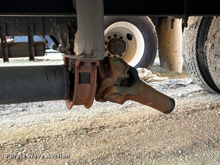image for item YA2126 2019 International 4300 box truck