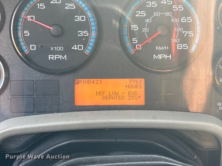 image for item YA2126 2019 International 4300 box truck