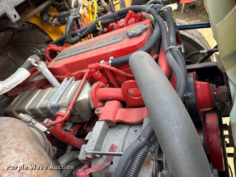 image for item YA2126 2019 International 4300 box truck
