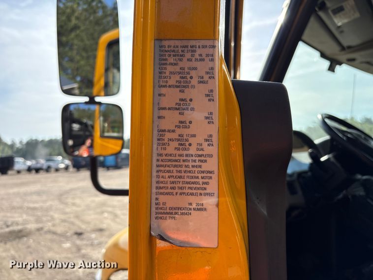 image for item YA2126 2019 International 4300 box truck