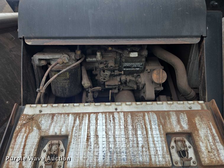 image for item YA2141 2022 Peterbilt 579 semi truck