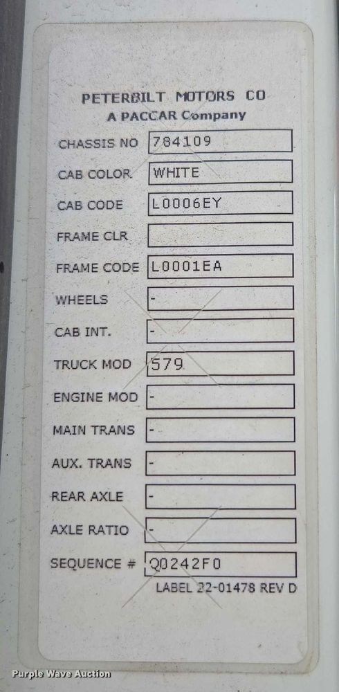 image for item YA2141 2022 Peterbilt 579 semi truck