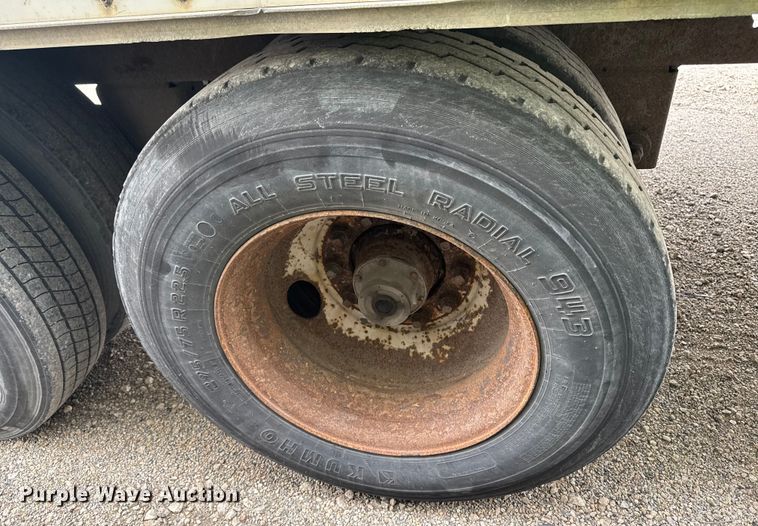 image for item YA2185 1995 Wabash  dry van trailer