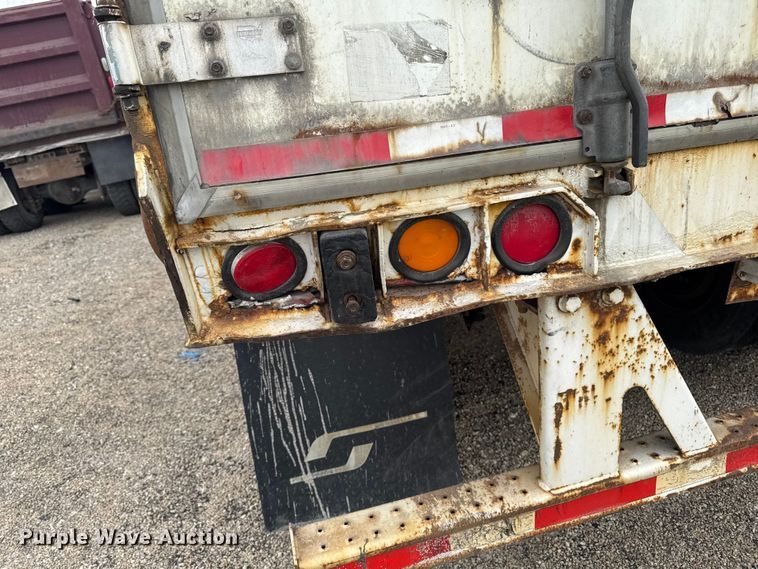 image for item YA2206 2009 Wabash Wabash National Corporation dry van trailer
