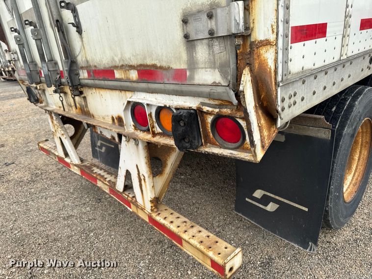 image for item YA2206 2009 Wabash Wabash National Corporation dry van trailer