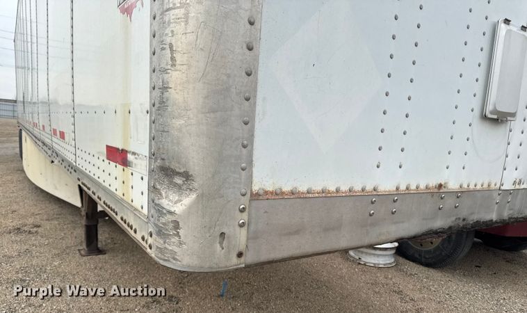 image for item YA2206 2009 Wabash Wabash National Corporation dry van trailer