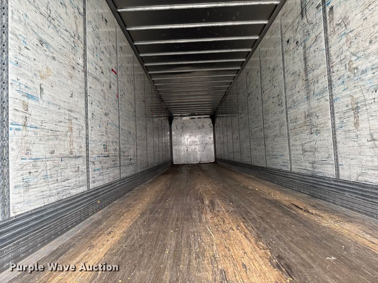 image for item YA2206 2009 Wabash Wabash National Corporation dry van trailer