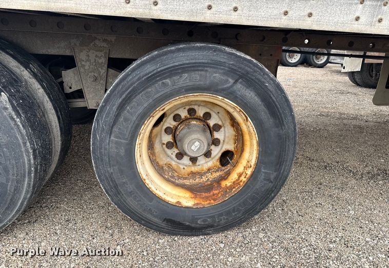 image for item YA2206 2009 Wabash Wabash National Corporation dry van trailer