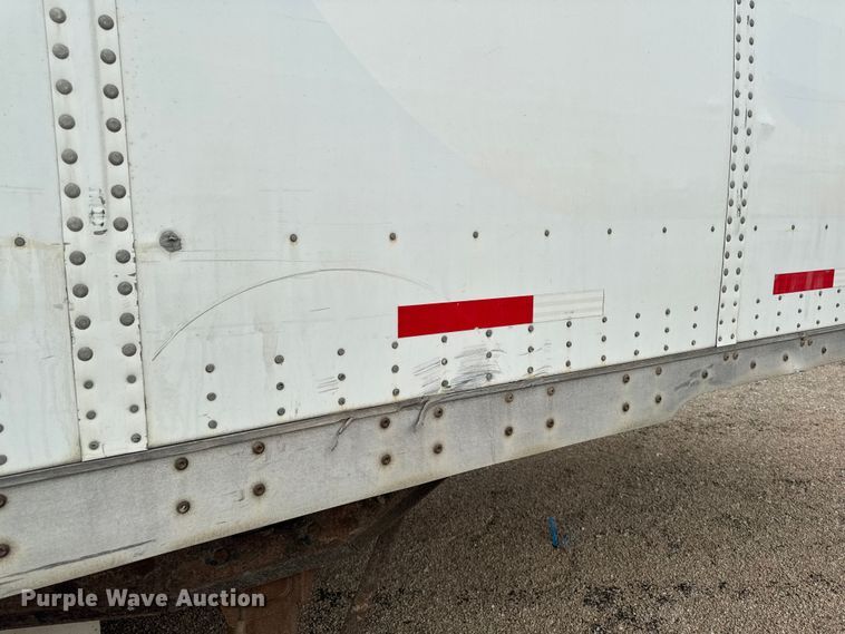 image for item YA2206 2009 Wabash Wabash National Corporation dry van trailer