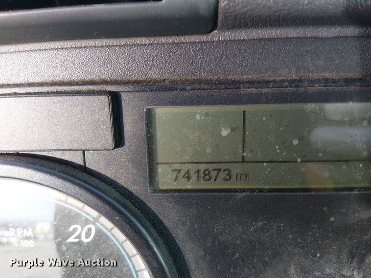 image for item YA2236 2018 Freightliner Cascadia semi truck