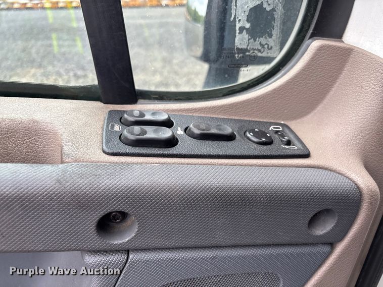 image for item YA2417 2017 Freightliner Cascadia semi truck