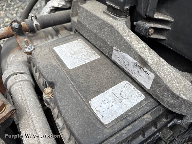 image for item YA2417 2017 Freightliner Cascadia semi truck
