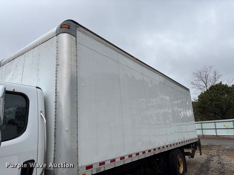 image for item YA2424 2016 Freightliner Business Class M2 box truck