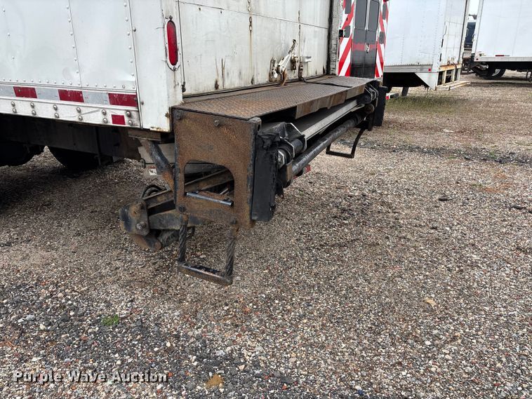 image for item YA2424 2016 Freightliner Business Class M2 box truck