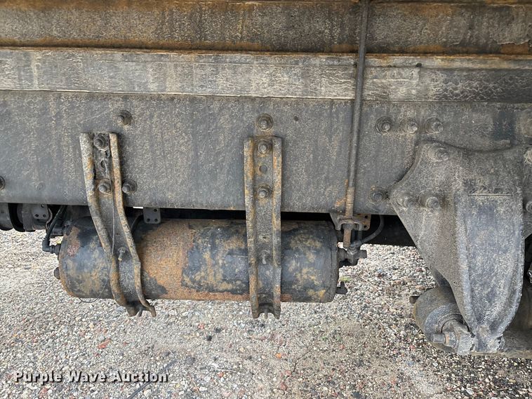 image for item YA2424 2016 Freightliner Business Class M2 box truck