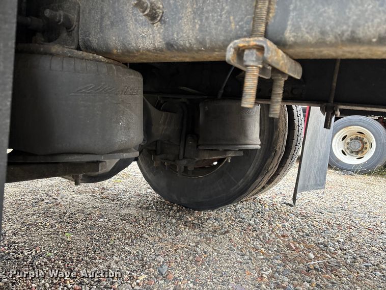 image for item YA2424 2016 Freightliner Business Class M2 box truck