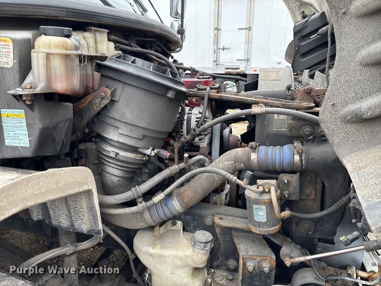 image for item YA2424 2016 Freightliner Business Class M2 box truck