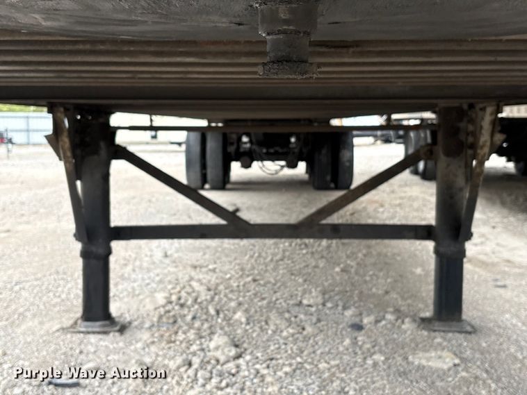 image for item YA2438 2014 Wabash 53' Van Trailer