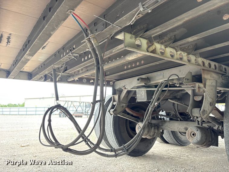 image for item YA2438 2014 Wabash 53' Van Trailer