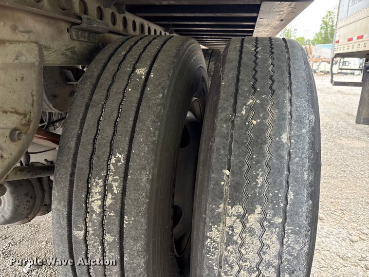 image for item YA2438 2014 Wabash 53' Van Trailer
