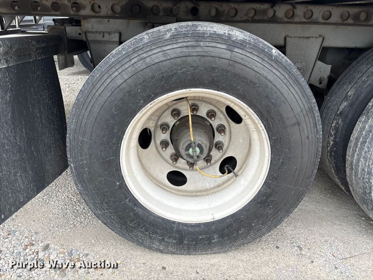 image for item YA2438 2014 Wabash 53' Van Trailer