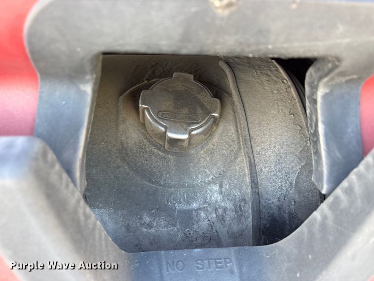 image for item YA2539 2018 Freightliner Cascadia semi truck