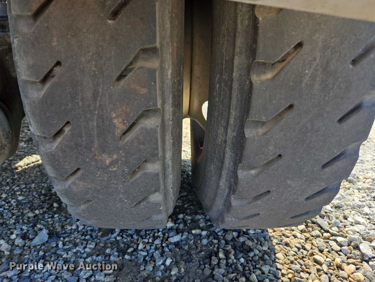 image for item YA2680 2013 Kalmar Ottawa yard truck